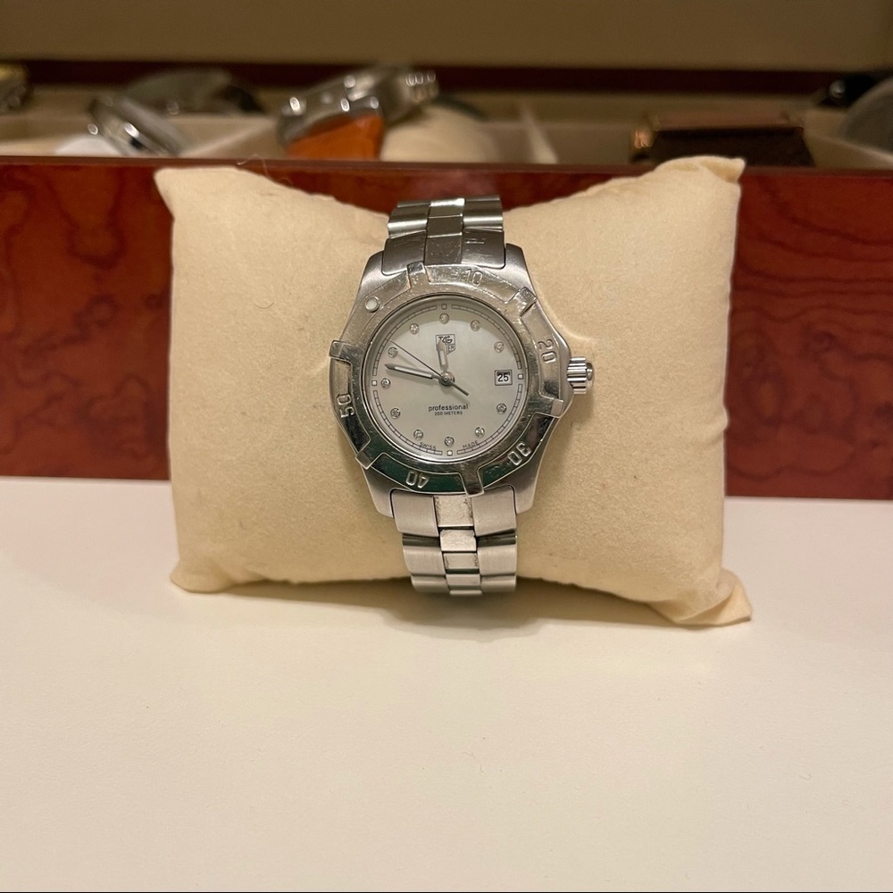 Stainless steel diamond watch